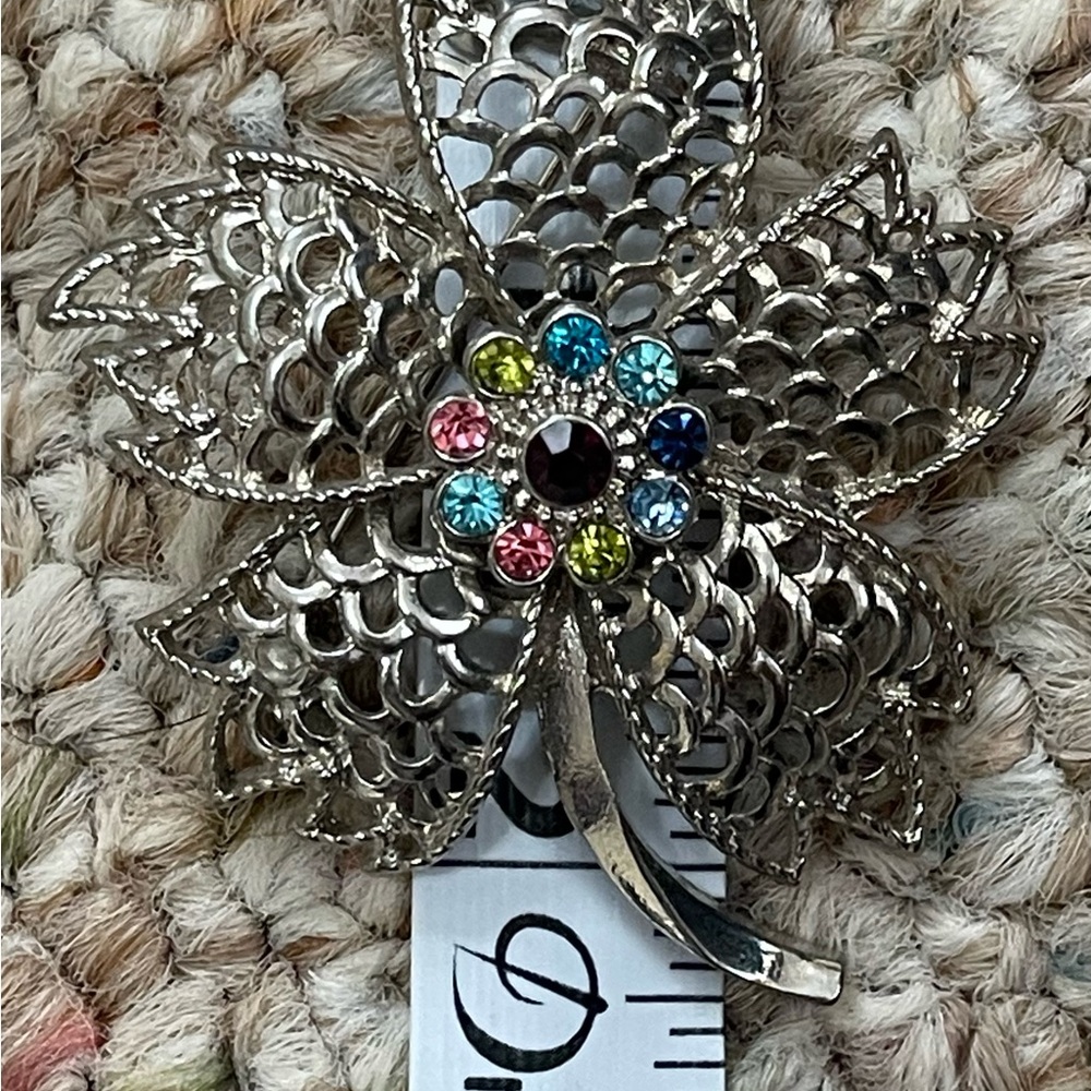 Source Unknown Silver Leaf Brooch With Colorful G… - image 3